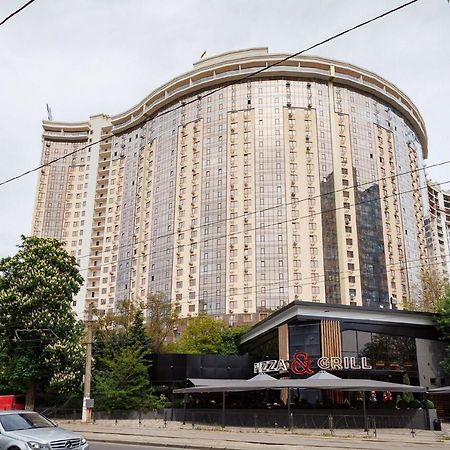 White Apartment In 12 Floor Odesa Exterior foto