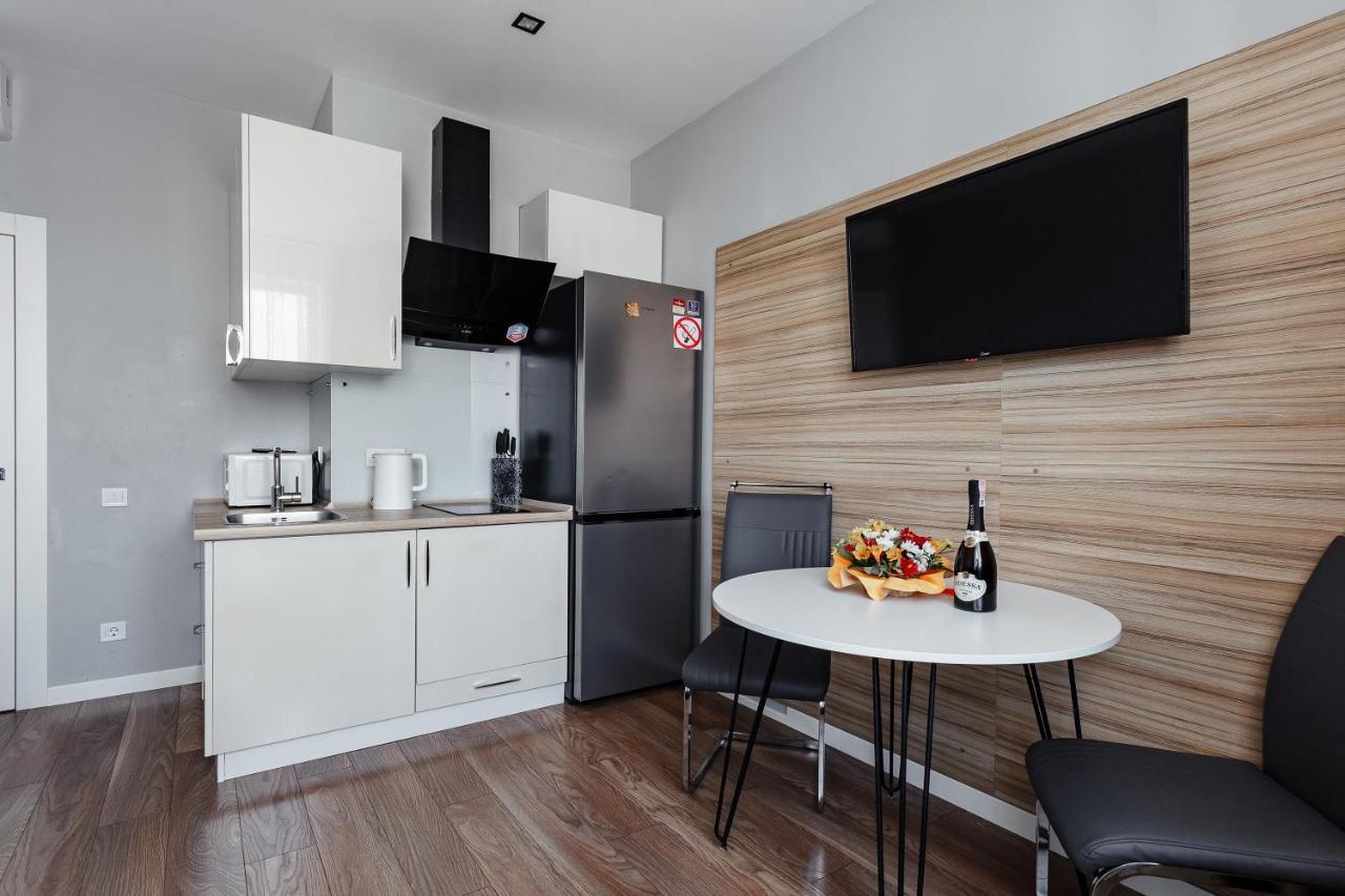 White Apartment In 12 Floor Odesa Exterior foto