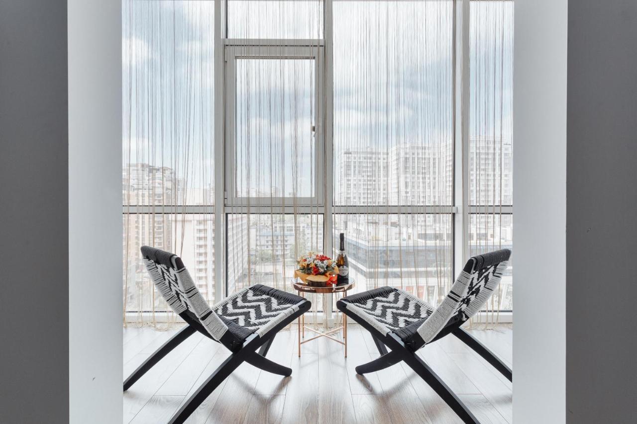 White Apartment In 12 Floor Odesa Exterior foto