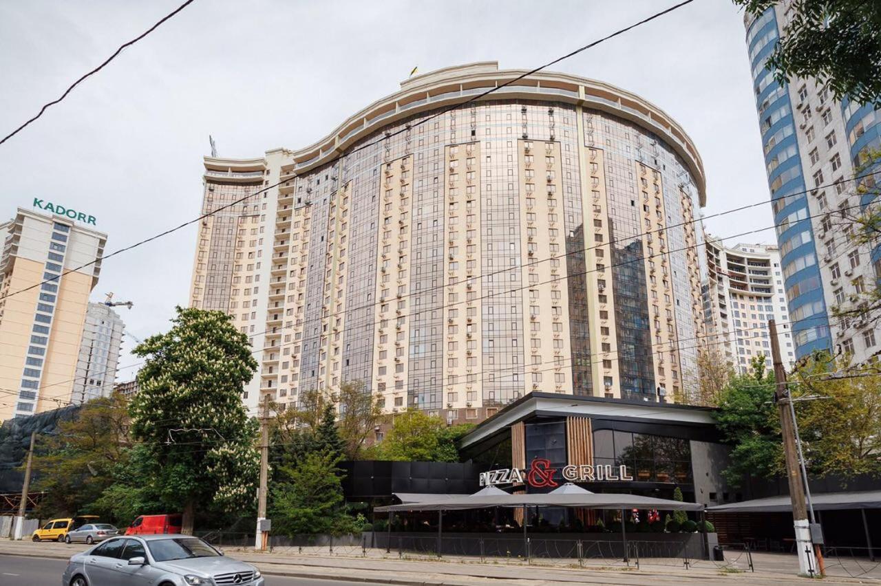 White Apartment In 12 Floor Odesa Exterior foto